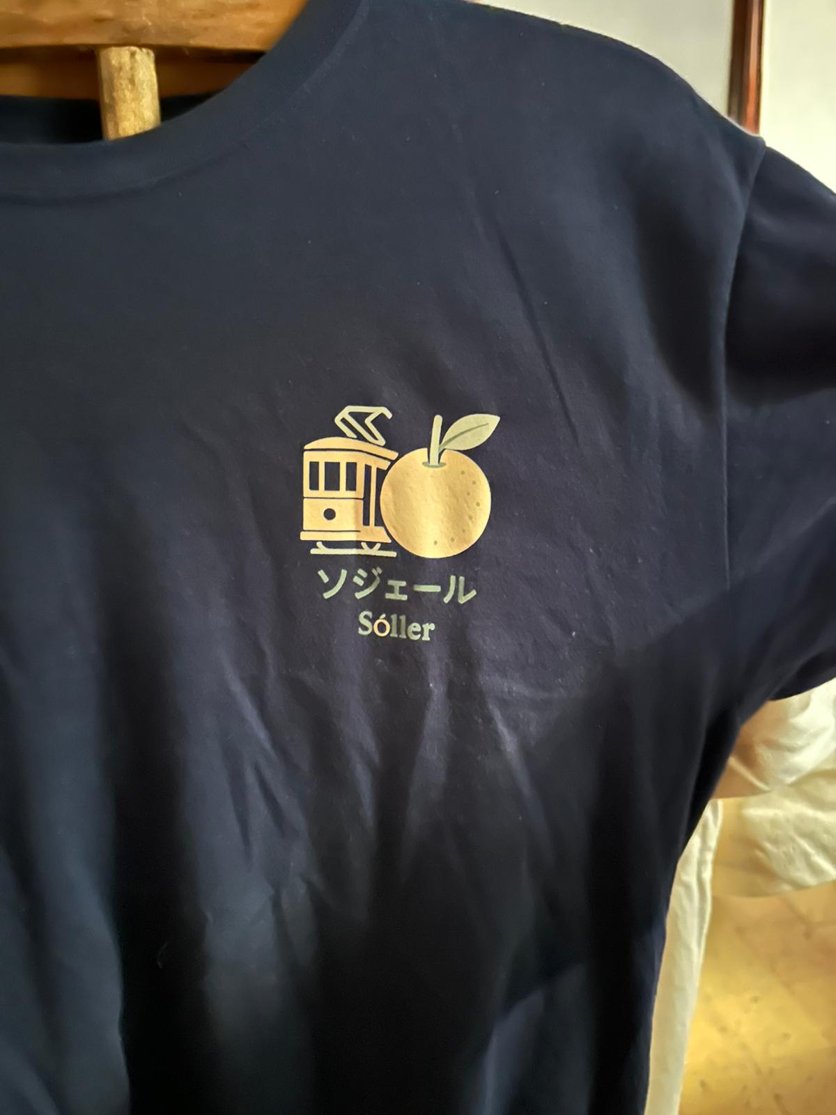 Japan Edition navy T-shirt with Japanese typography